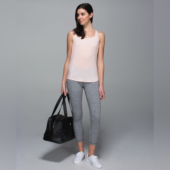 LULULEMON Wild Tank in pink (size small) - Picture 3 of 6